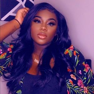 Meet your Posher, Leonisha